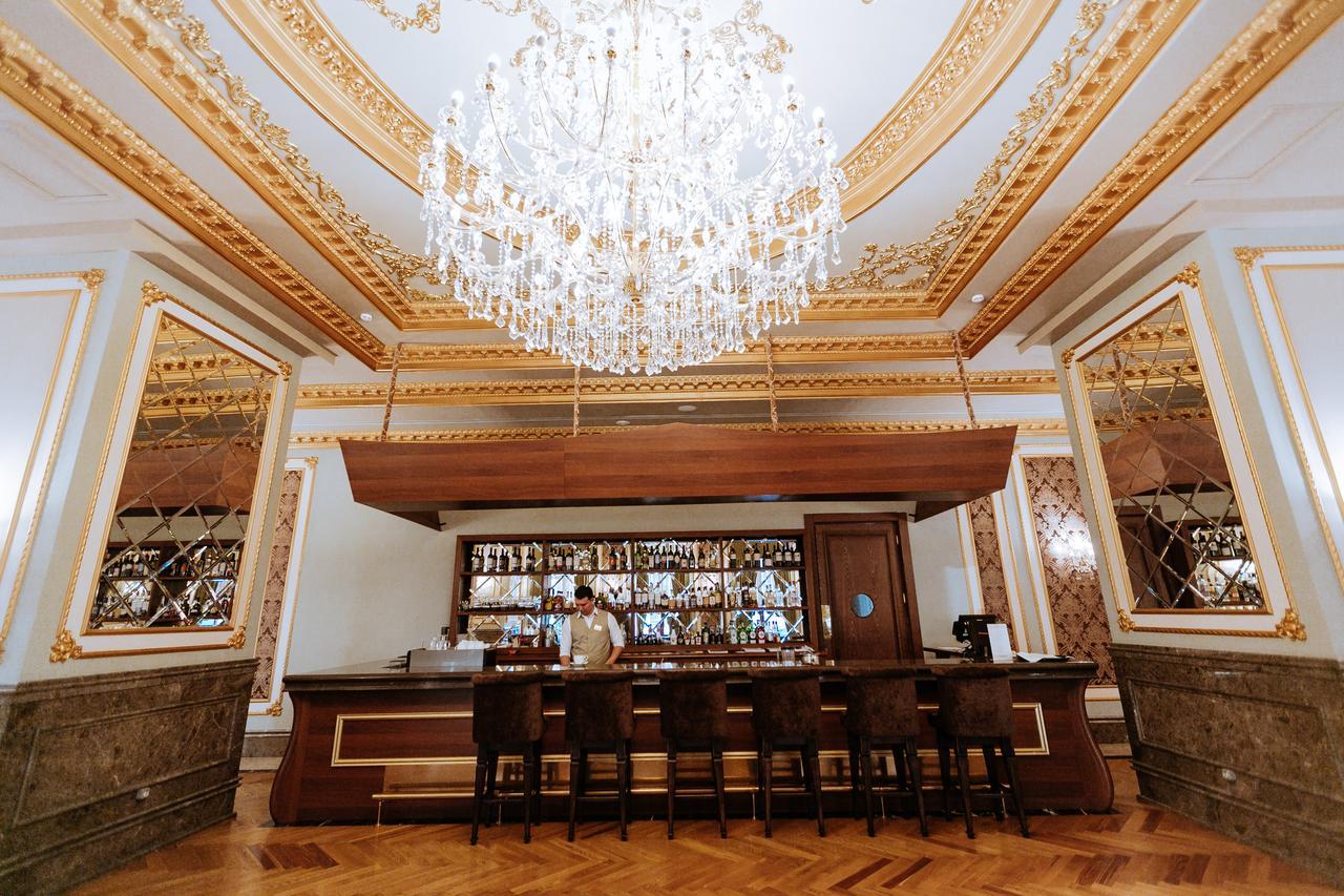 Astrakhanskaya Hotel Luaran gambar