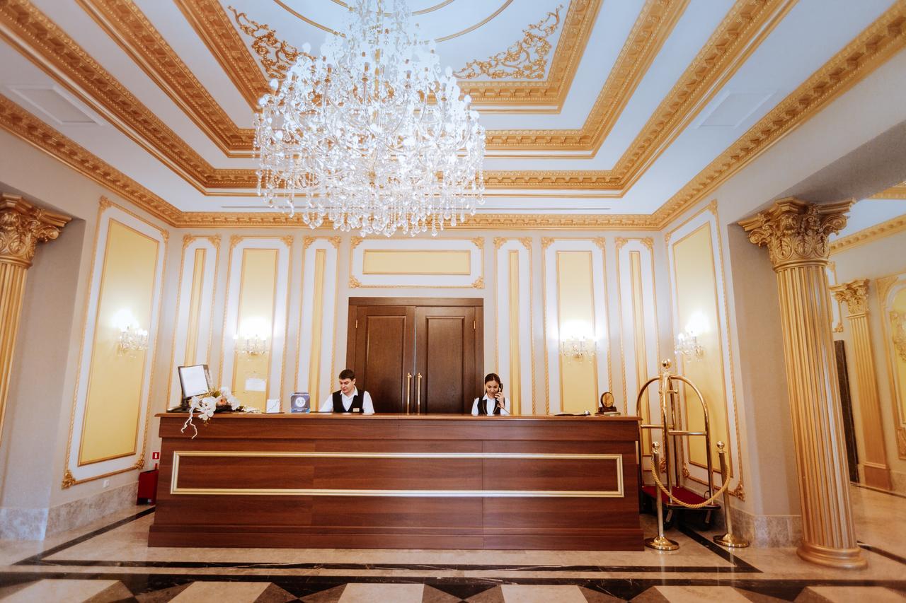 Astrakhanskaya Hotel Luaran gambar