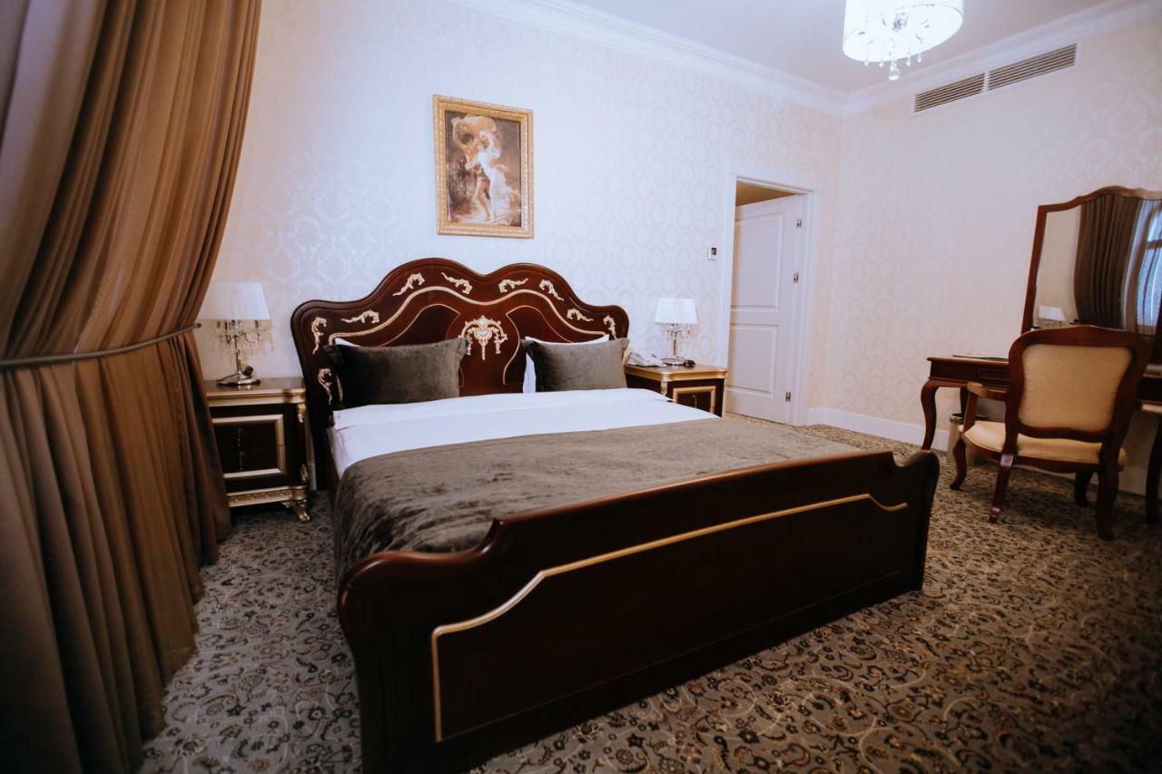 Astrakhanskaya Hotel Luaran gambar